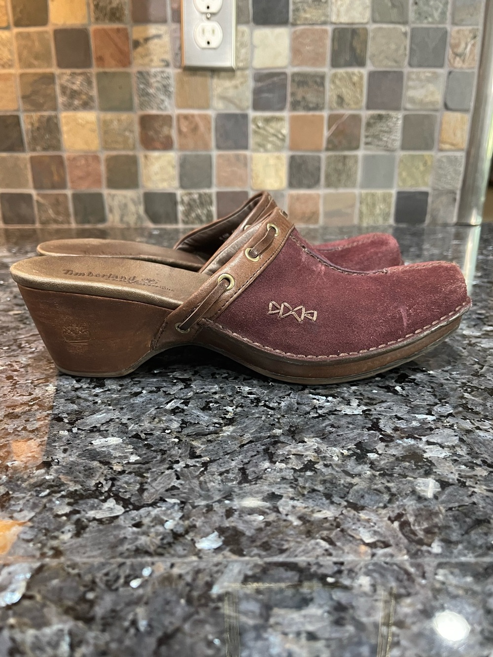 Timberland Comforia Burgundy Suede Clog Mules 6.5